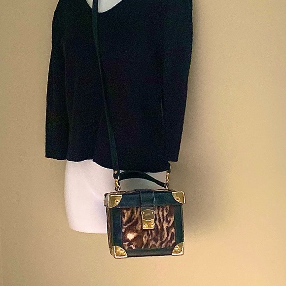 Leopard Print & Leather with Copper Colour Accent Purse - Picture 1 of 10